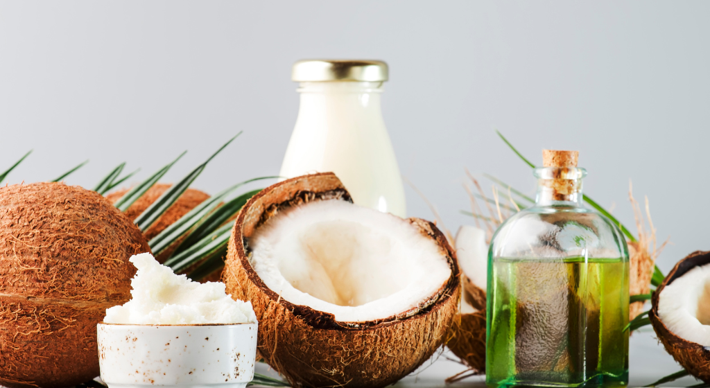MCTオイルとココナッツオイルの違いとは？食品業界担当者向けに解説